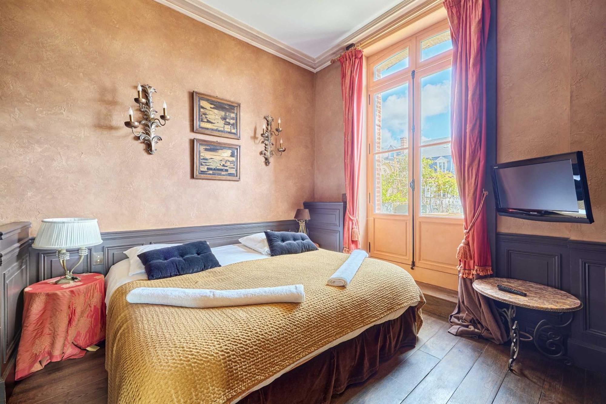 Luxurious 4 Bedroom Duplex, 200M From Place Morny Deauville Luaran gambar